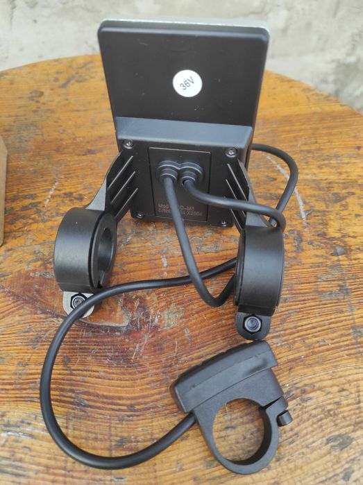 Компьютер  М5 до вело чи електросамоката  з кріпленням