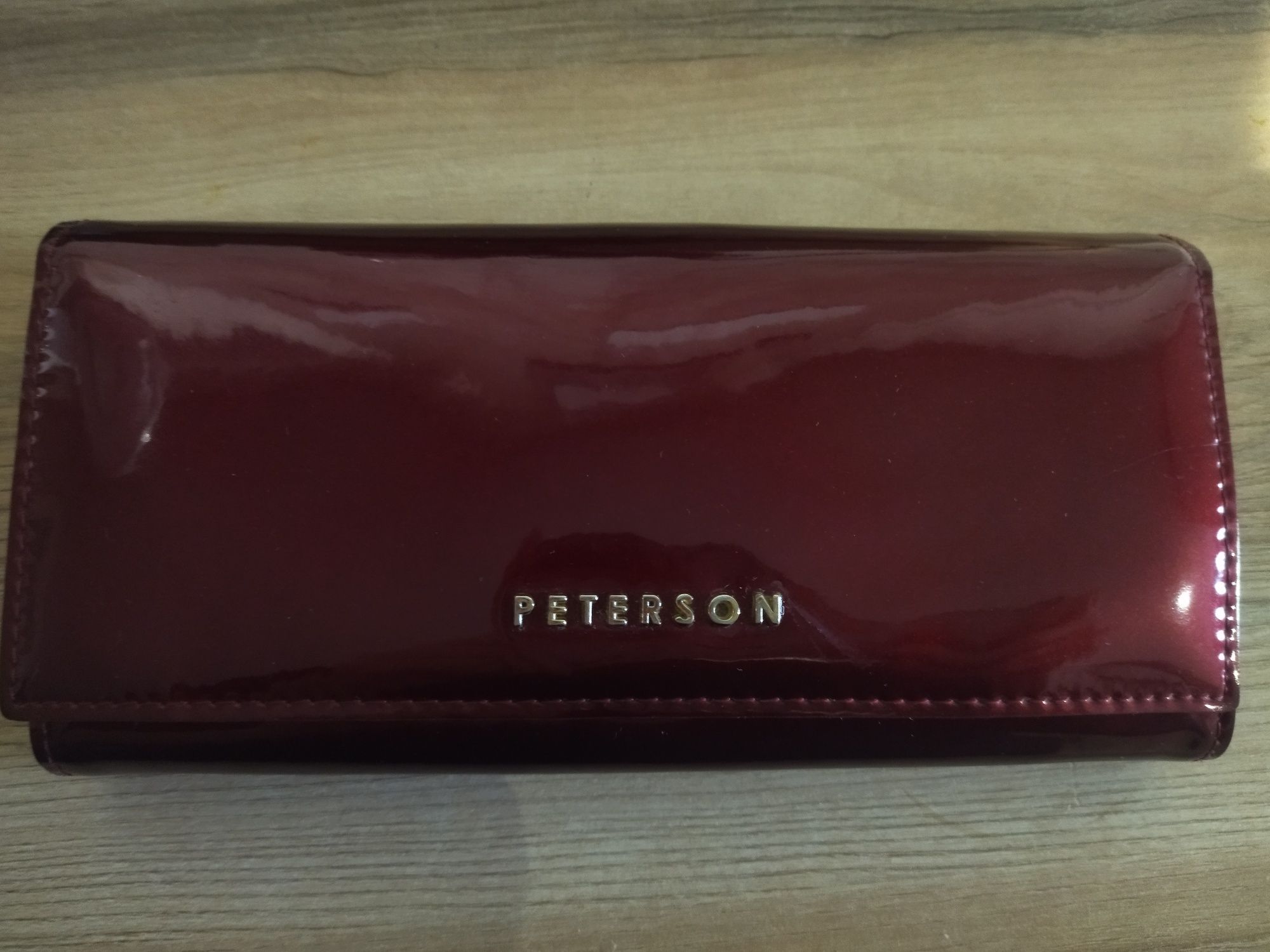 Duży portfel Peterson skóra naturalna lakierowany bordowy piękny