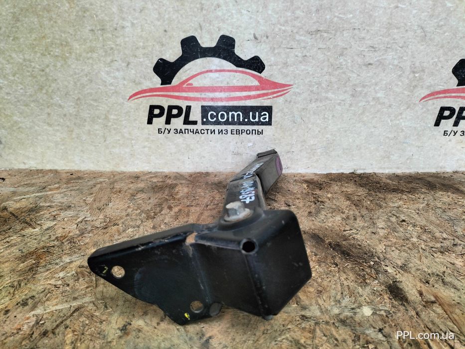 Ford Transit Connect MK2 13-21 Кронштейн усилитель подрамника левый