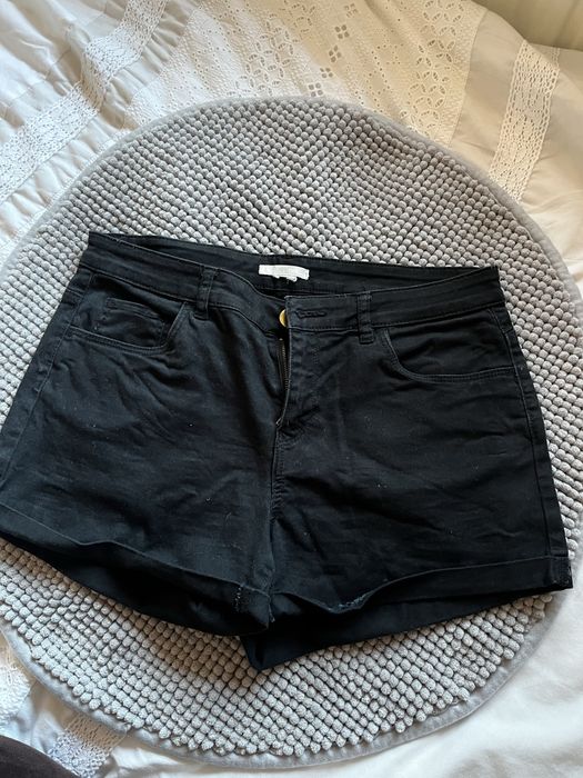 Damskie czarne szorty z kieszeniami H&M r.38