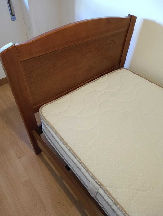 Cama Solteiro com colchão e estrado 2x1