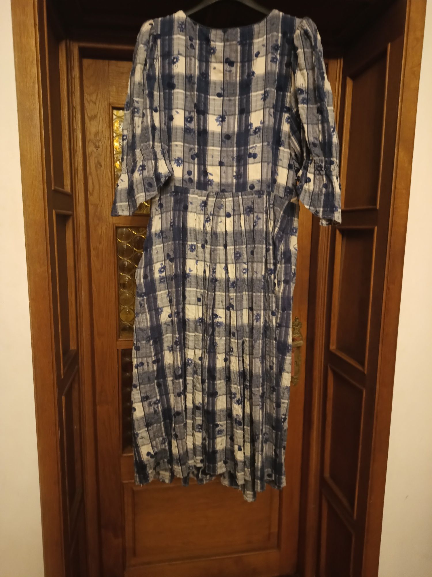 Sukienka bawarska, Distler, 44