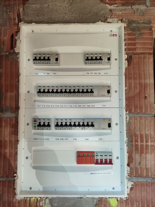 ELEKTRYK, Instalacje elektryczne