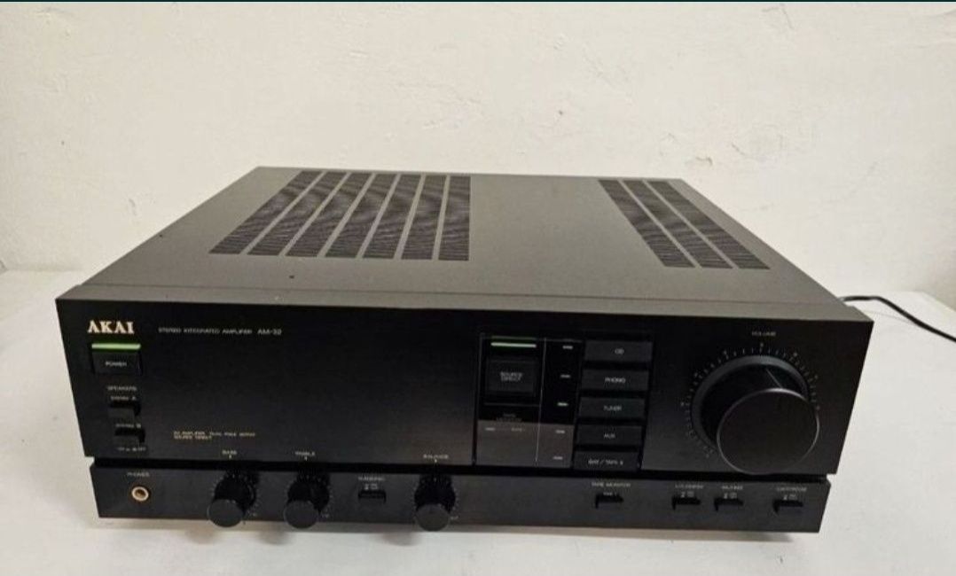 Wzmacniacz Akai AM-32, 2*80 w. Made in Japan .
