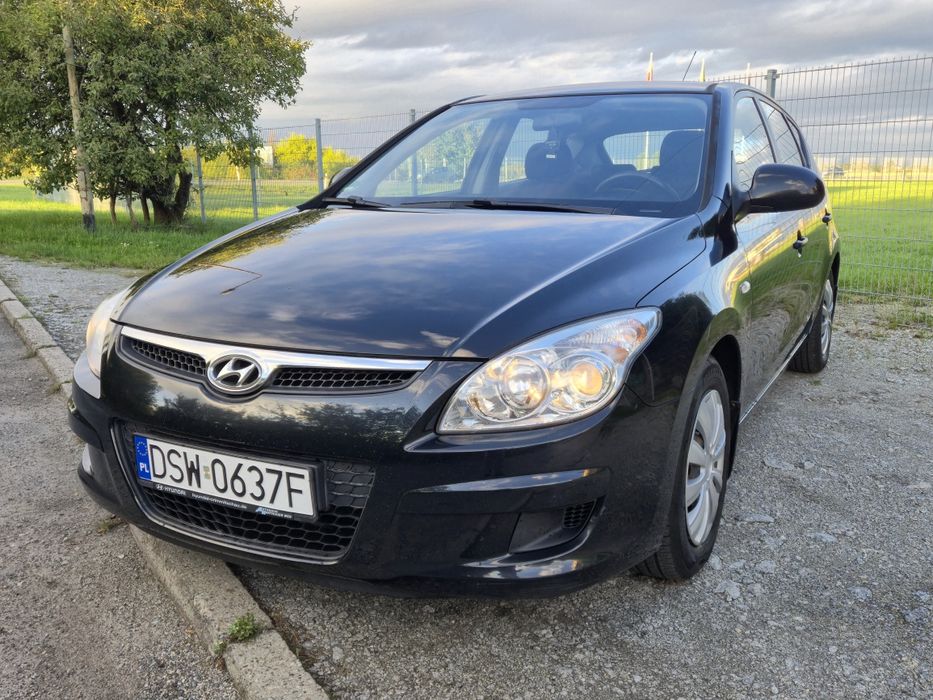 Hyundai i30 ** Zadbany ** Benzyna ** Niski Przebieg ** Bezwypadkowy **