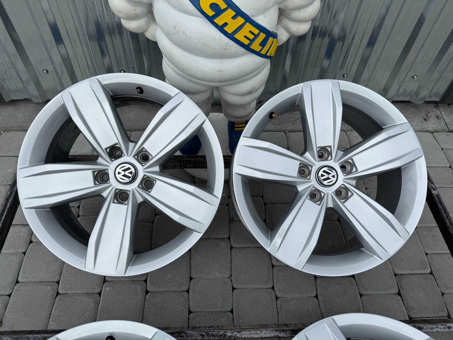 Диски VW R17 5x112 7J ET40 Passat B7 B8 Tayron Tiguan Magotan Q3 Skoda