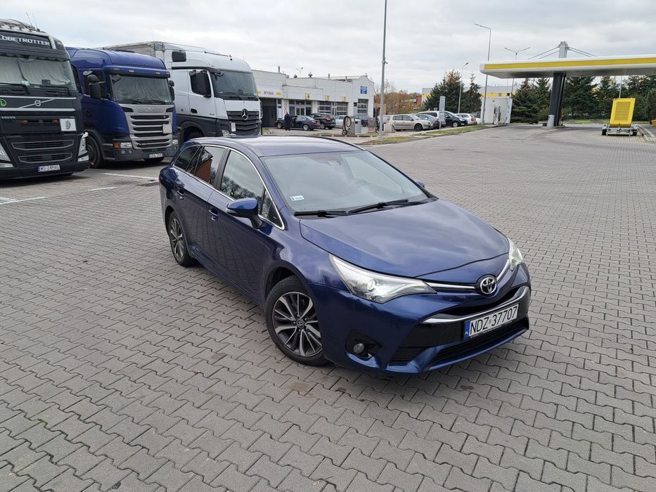 Toyota Avensis 2.0 D4D 143 KM, 2015