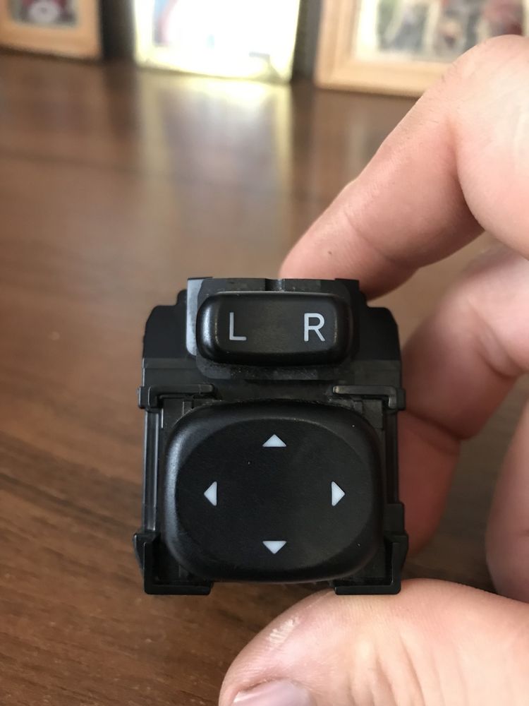 Кнопки блок переключения зеркал Toyota Lexus