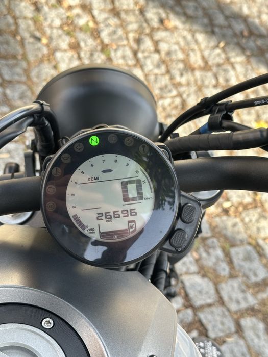 Yamaha XSR 700 75cv
