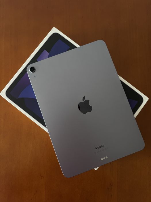 iPad Air 4 (2022) 64 ГБ фіолетовий з чохлом