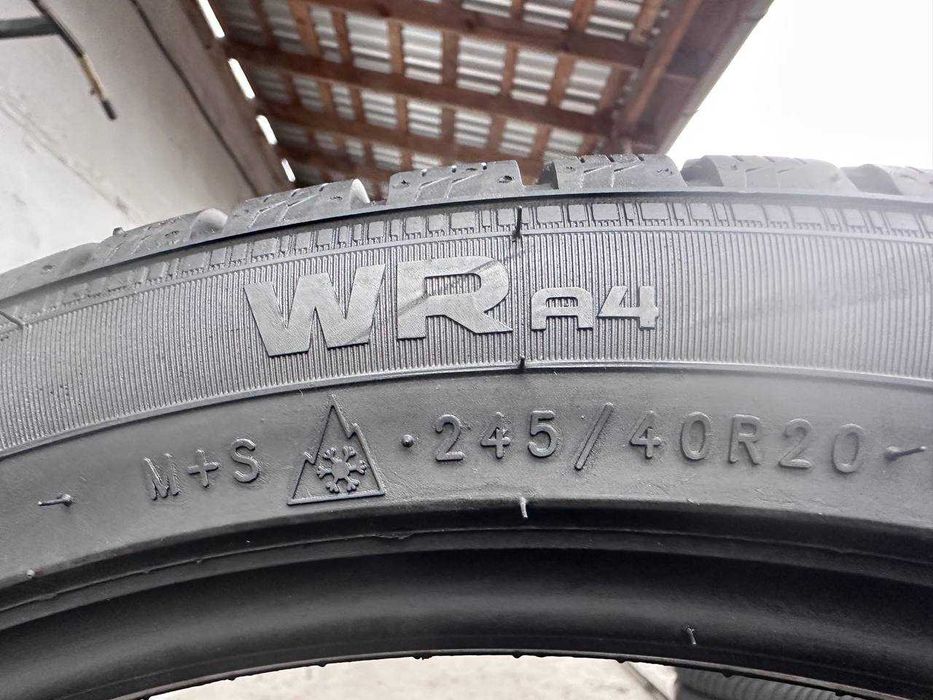 245/40 R20 NOKIAN WR A4 Зимові шини в стані нових