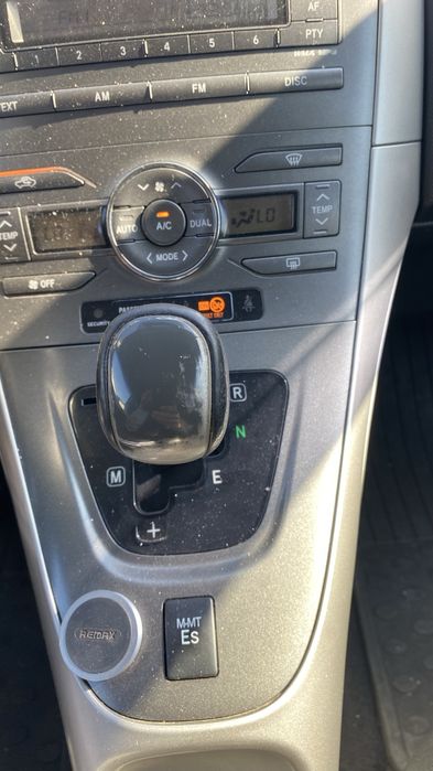 продам симейный автомобиль