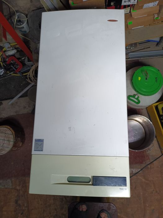 Продам б/у двухконтурный газовый котел 24квт Hermann