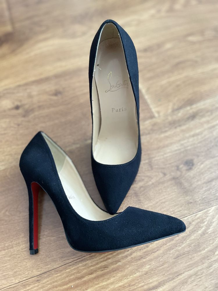 Туфлі Christian Louboutin