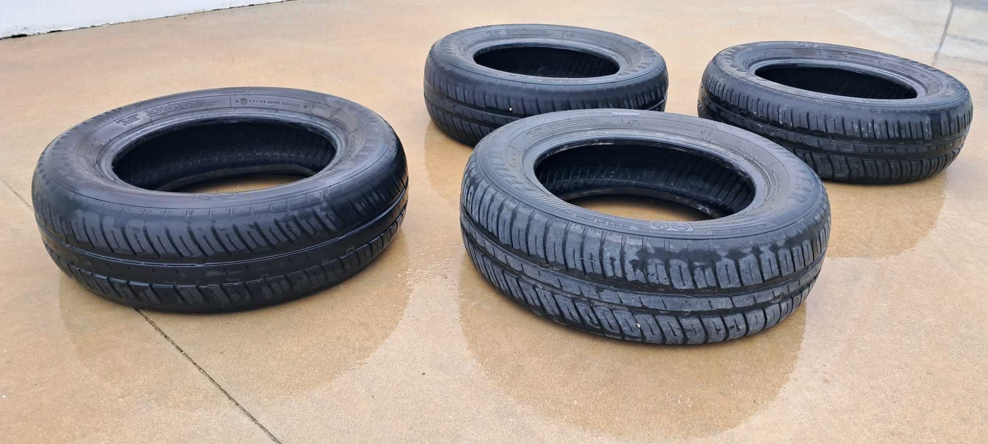 Pneus Goodyear 165/70 R13 4un = 20€