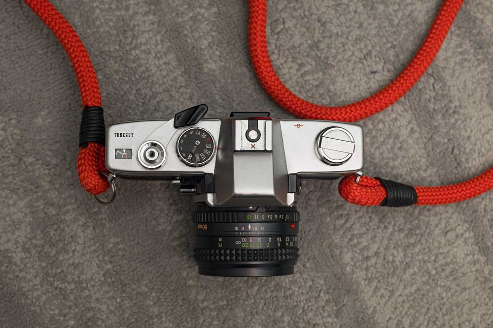 Minolta SRT 101b + Rokkor 50mm - f/1.7 [tested and clean]63824718318339122