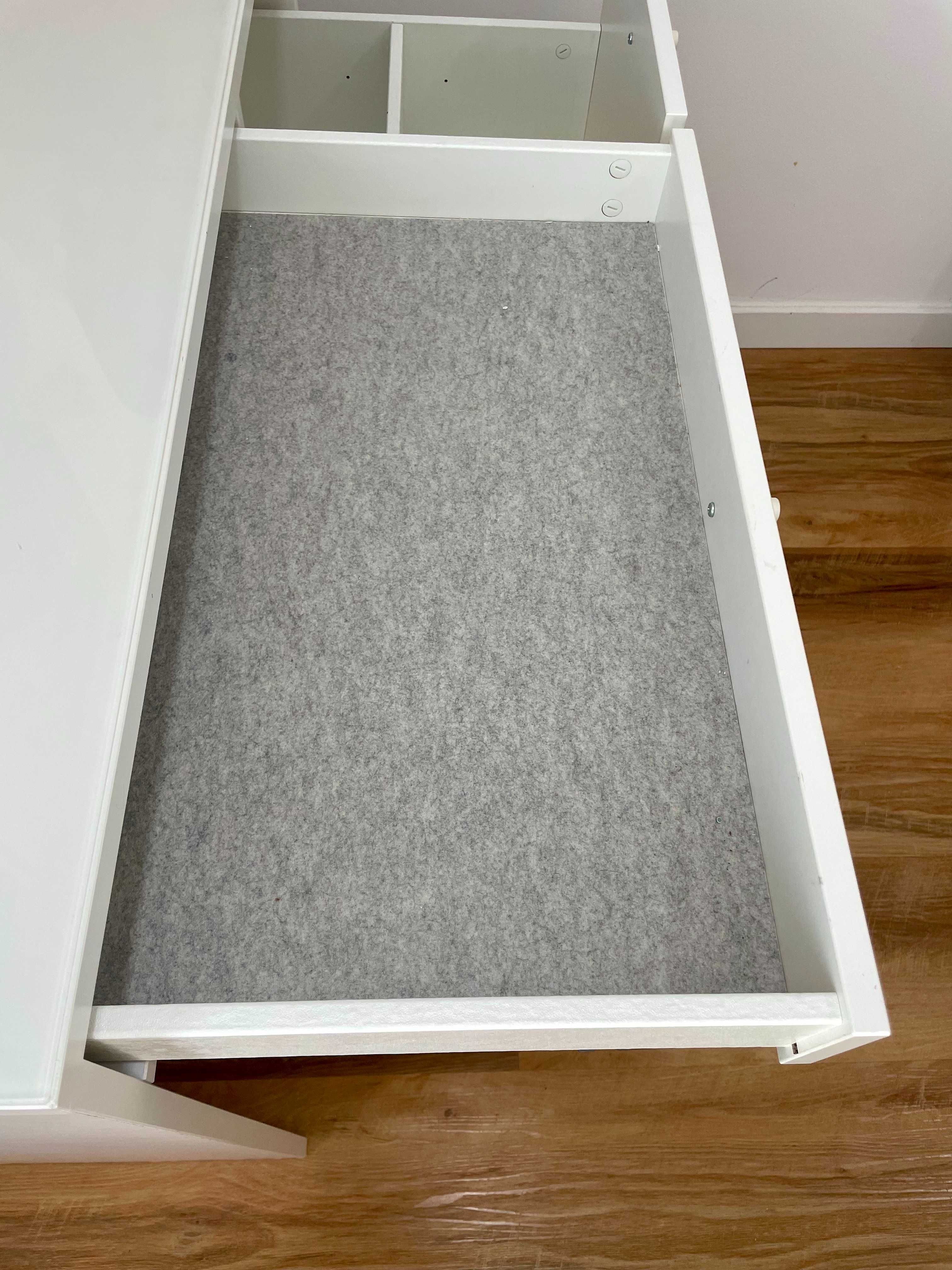 Toucador IKEA, branco