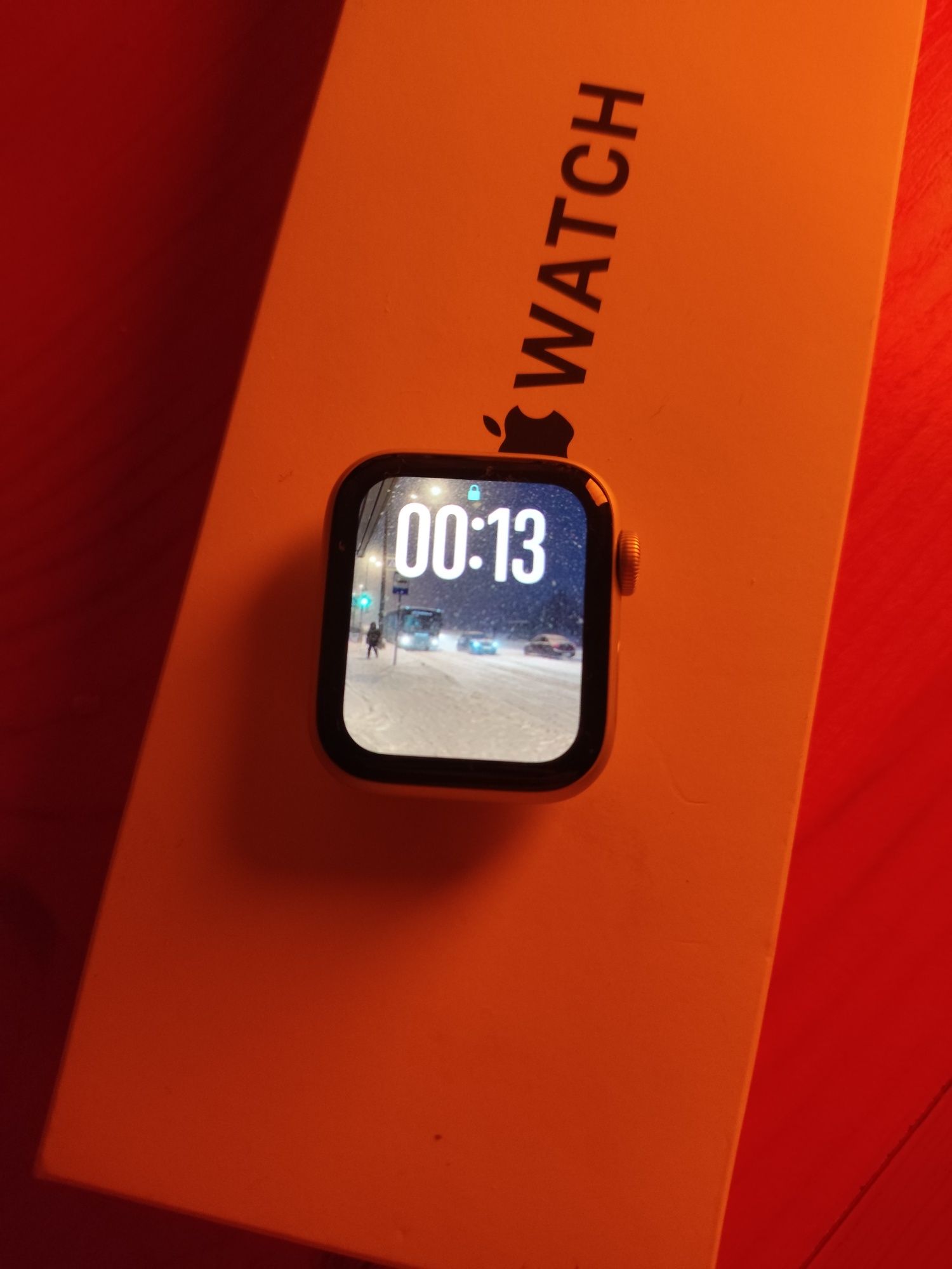 Apple watch SE (2-го поколения)