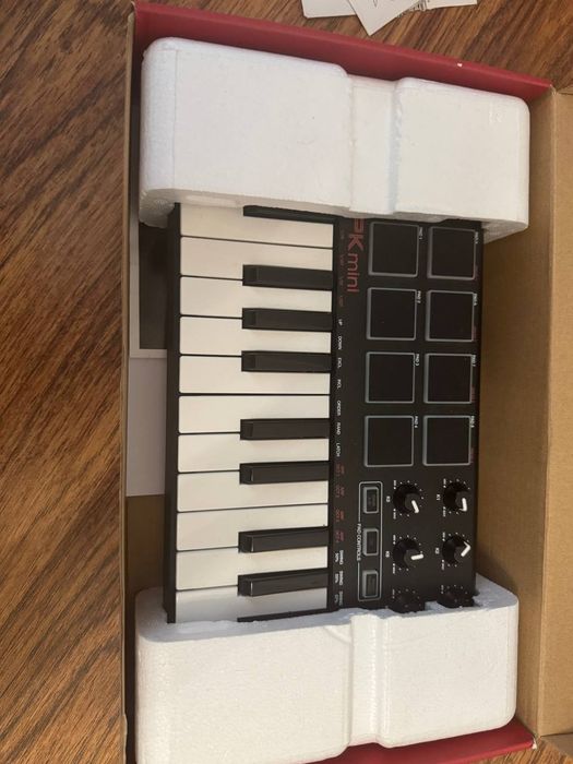 Продам  MPK mini