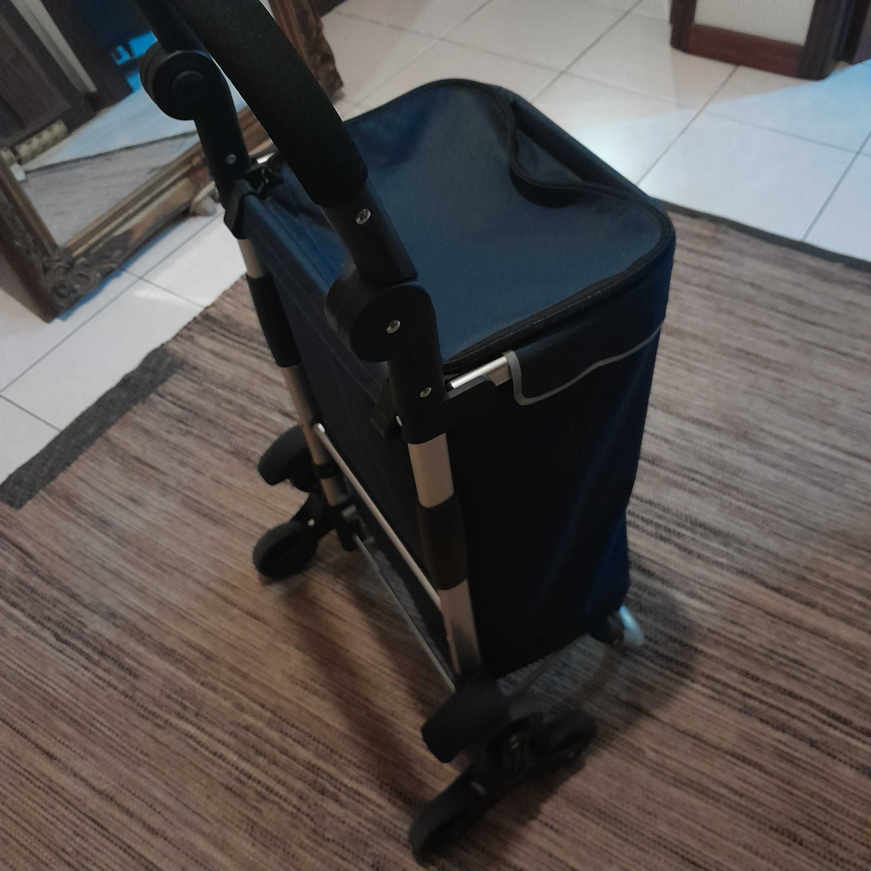 Carrinho de compras (sobe e desce escadas)