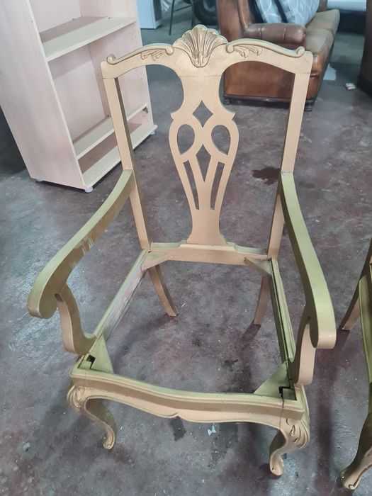 2 Cadeiras + 2 Cadeirões em Madeira Dourada