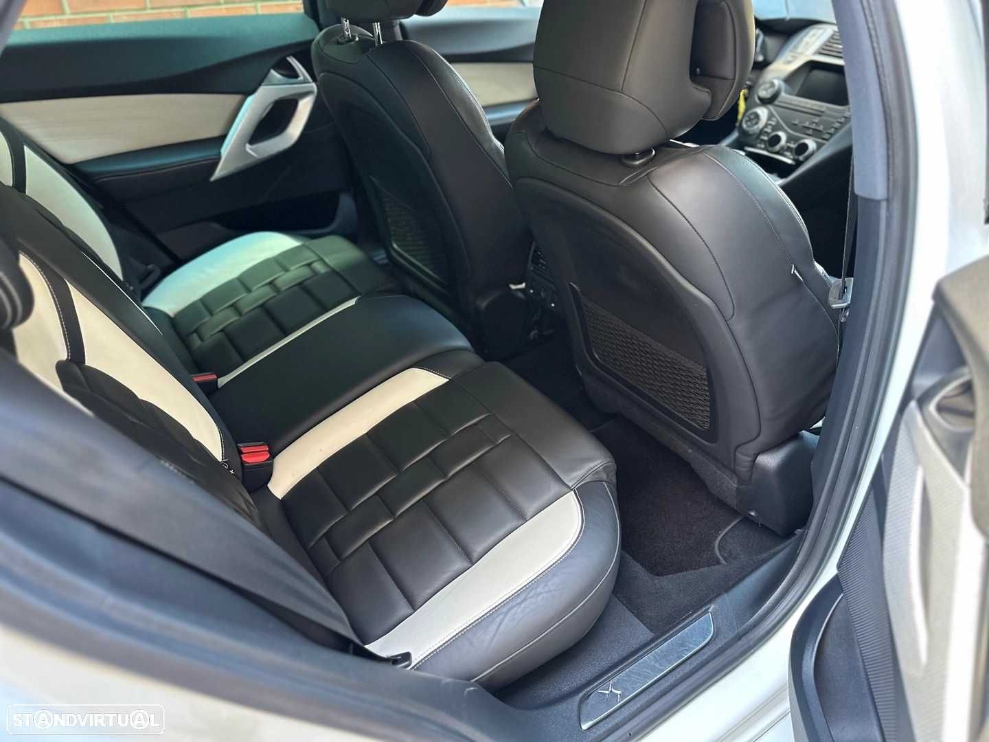DS5 2.0 HDi Hybrid4 Sport Chic CMP6 200cv