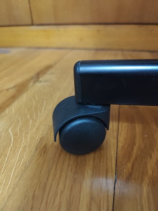 Cadeira de escritório com rodas