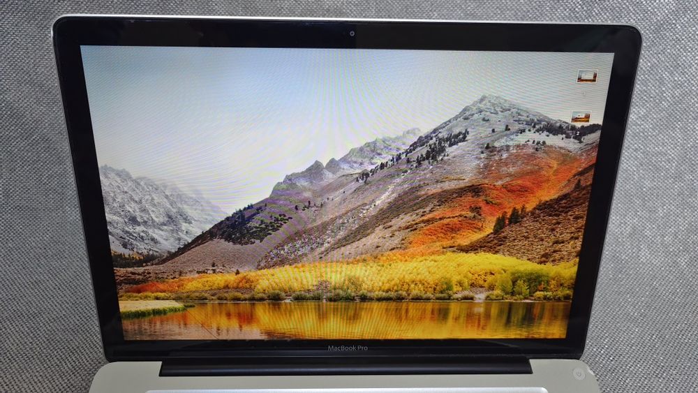 Эппл МакБук Про с зарядным Apple MacBook pro