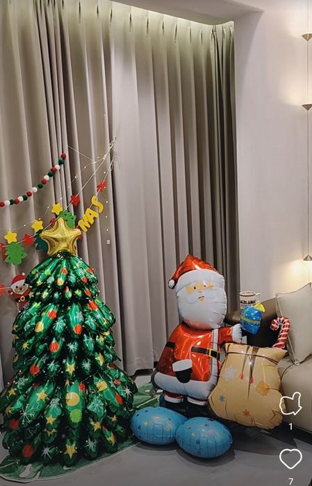 Новорічна надувна ялинка 130 см Дід Мороз