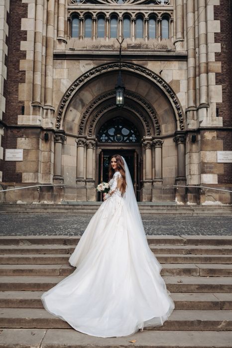 Весільна сукня