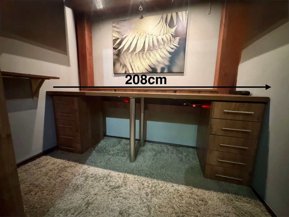 Łóżko piętrowe antresola wykonane z drewna wraz z schodami i biurkiem