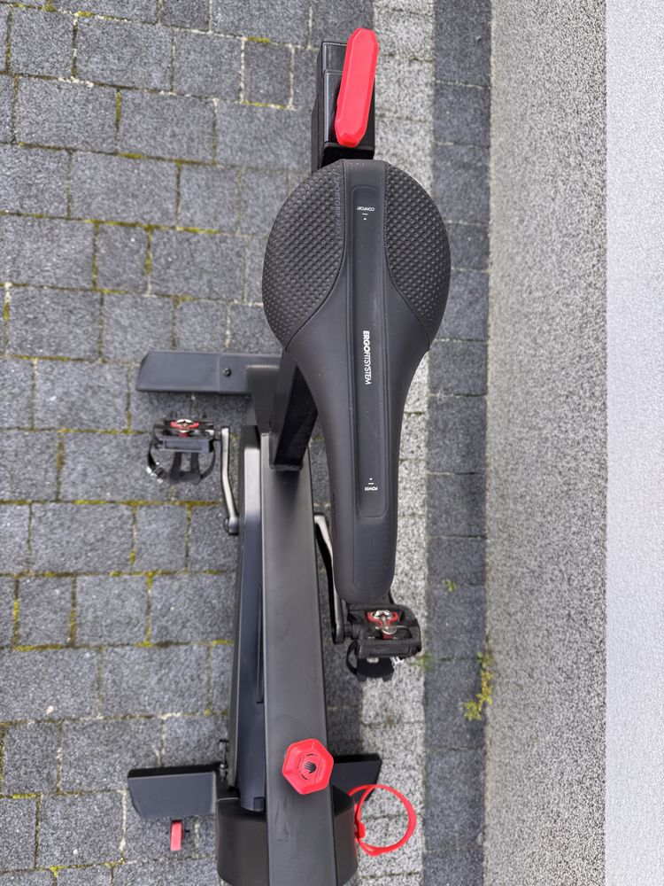 Rower stacjonarny spinningowy