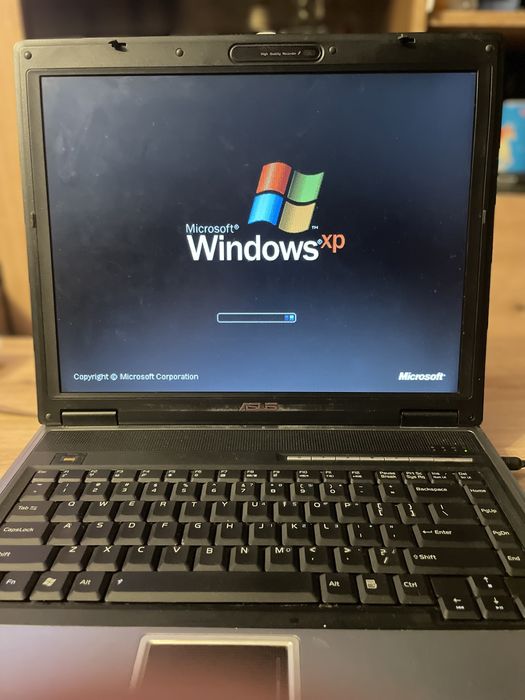 Laptop Asus f2hf