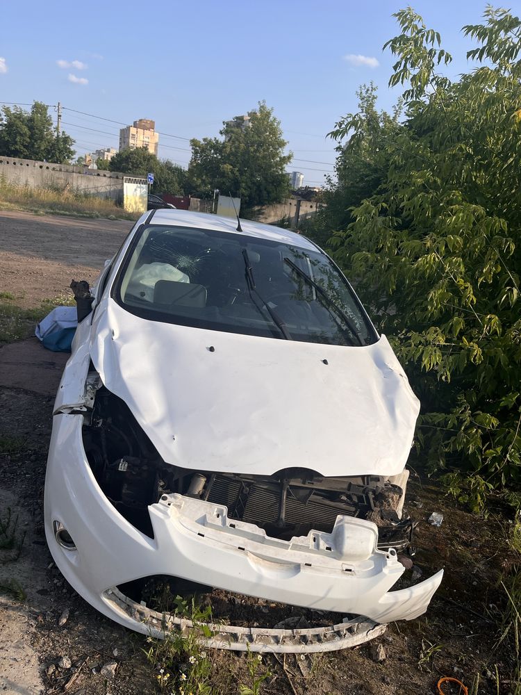 Авто Ford Fiesta