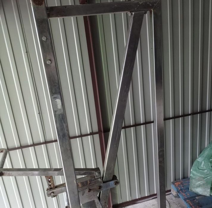 Maszyna przysiady suwnica wyciąg