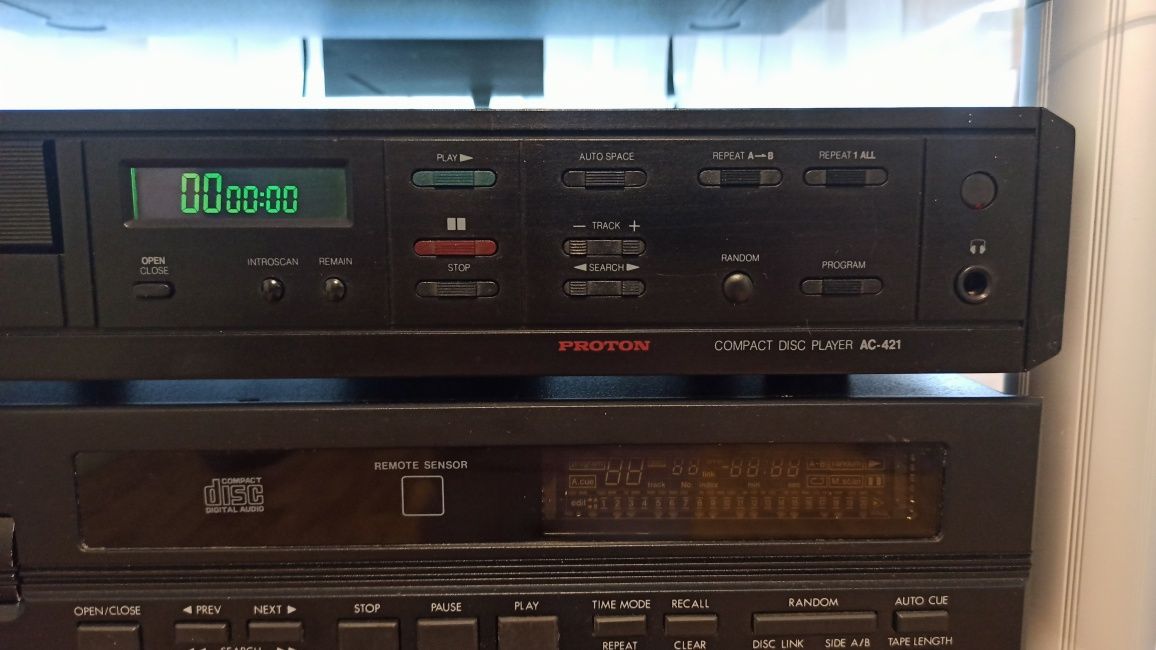 CD  Proton AC -421