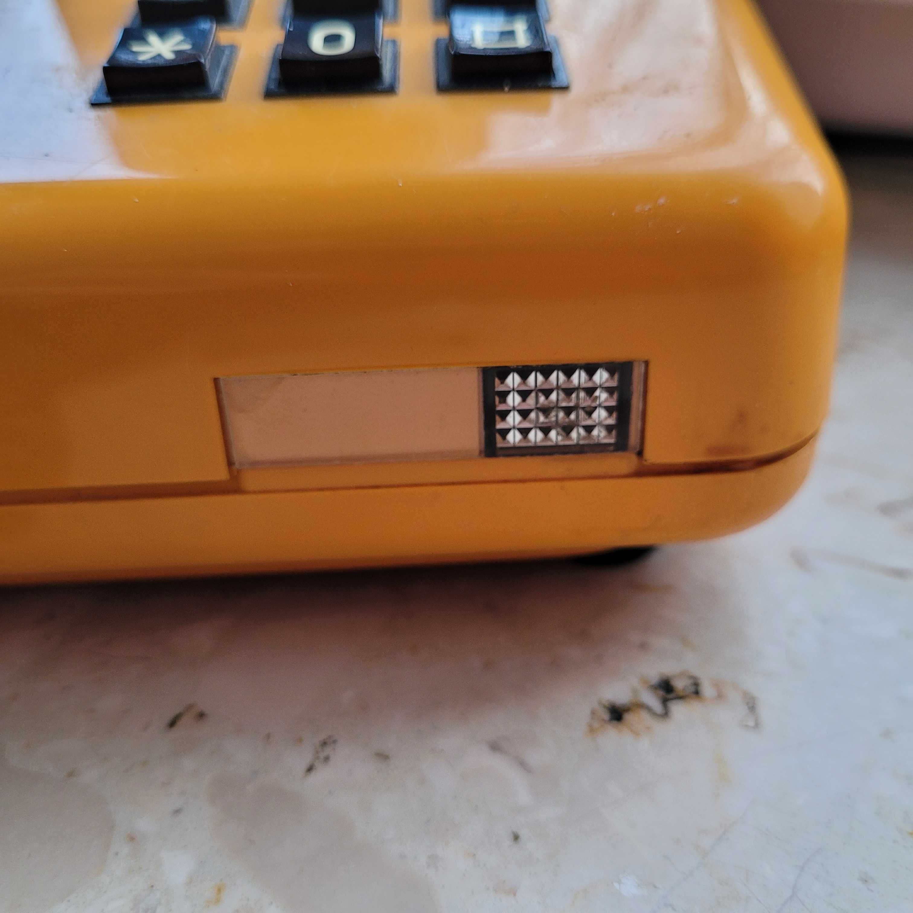 Telefon Telekom RWT Tulipan z klawiaturą numeryczną pomarańczowy