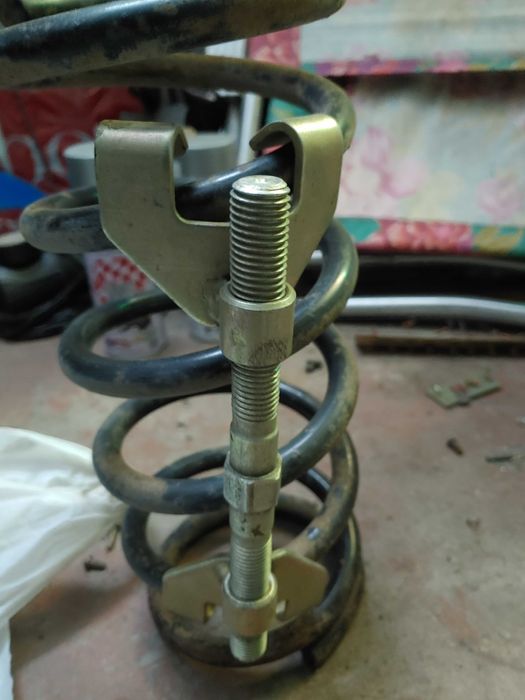 стяжки для пружин разных