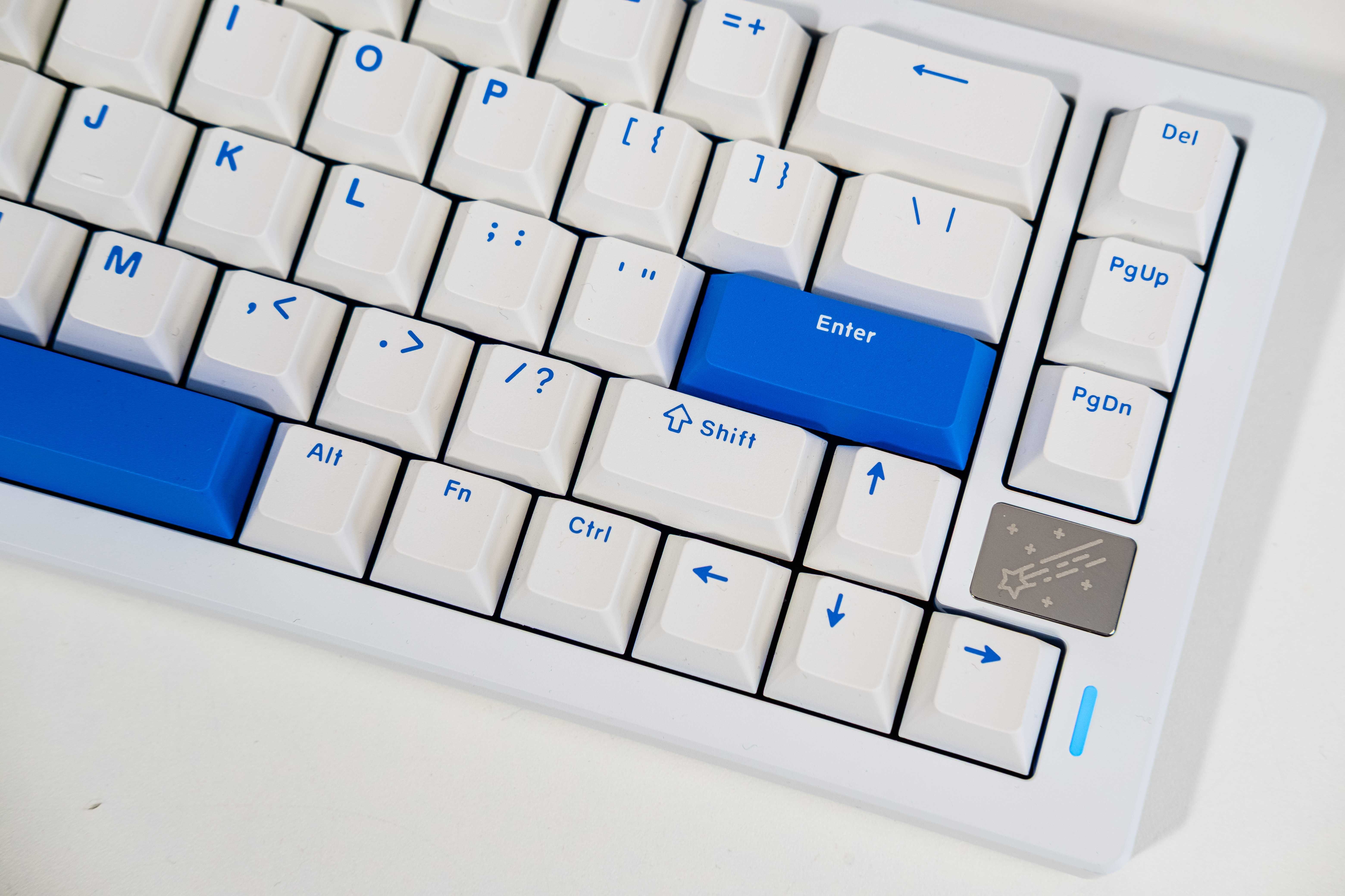 ATK 68v2 Pro — Magnetyczna klawiatura dla graczy, 8000Hz, Gateron Jade