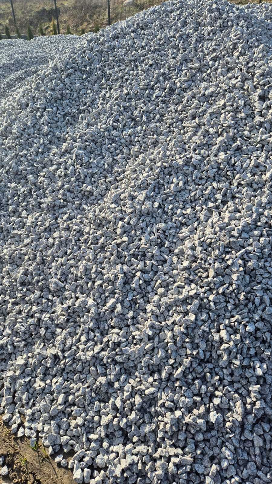Grys Granitowy  Dalmatyńczyk Kruszywo Ogrody Kamień Granit Transport