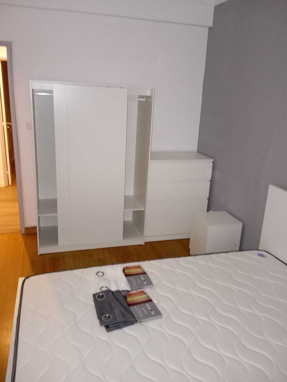 Quarto menina apartamento remodelado Cacém de Cima
