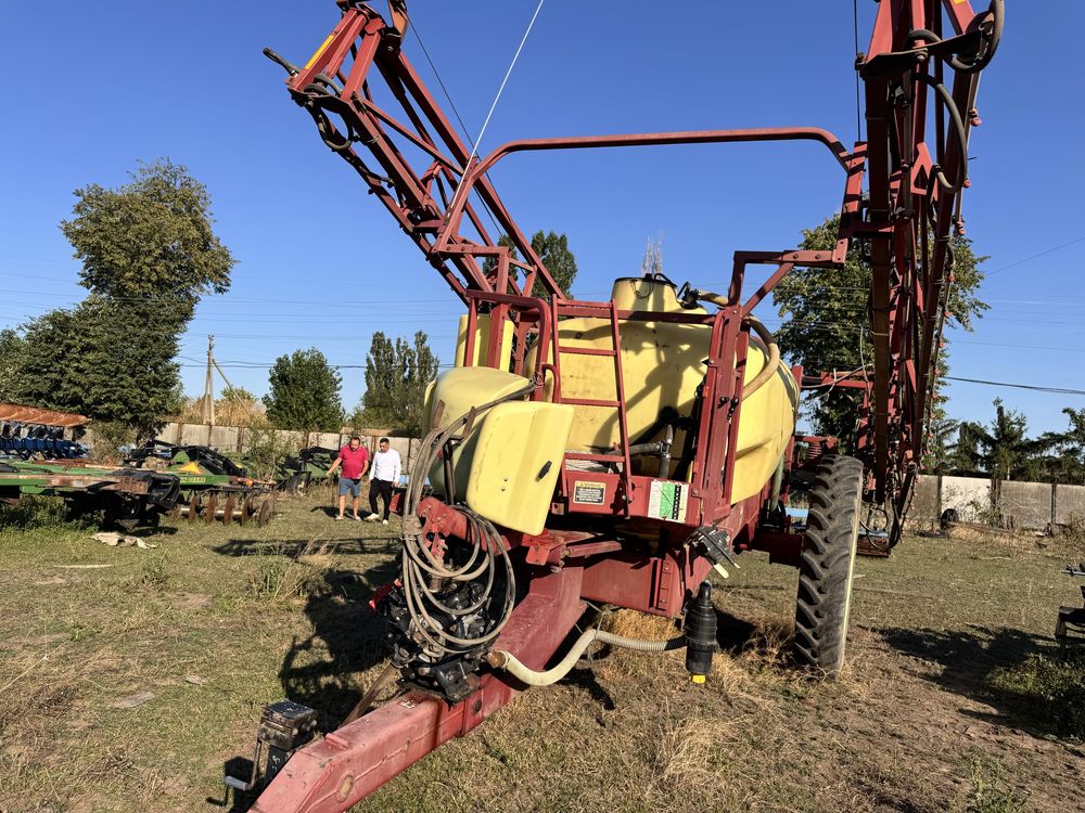Оприскувач прицепний Hardi 4300