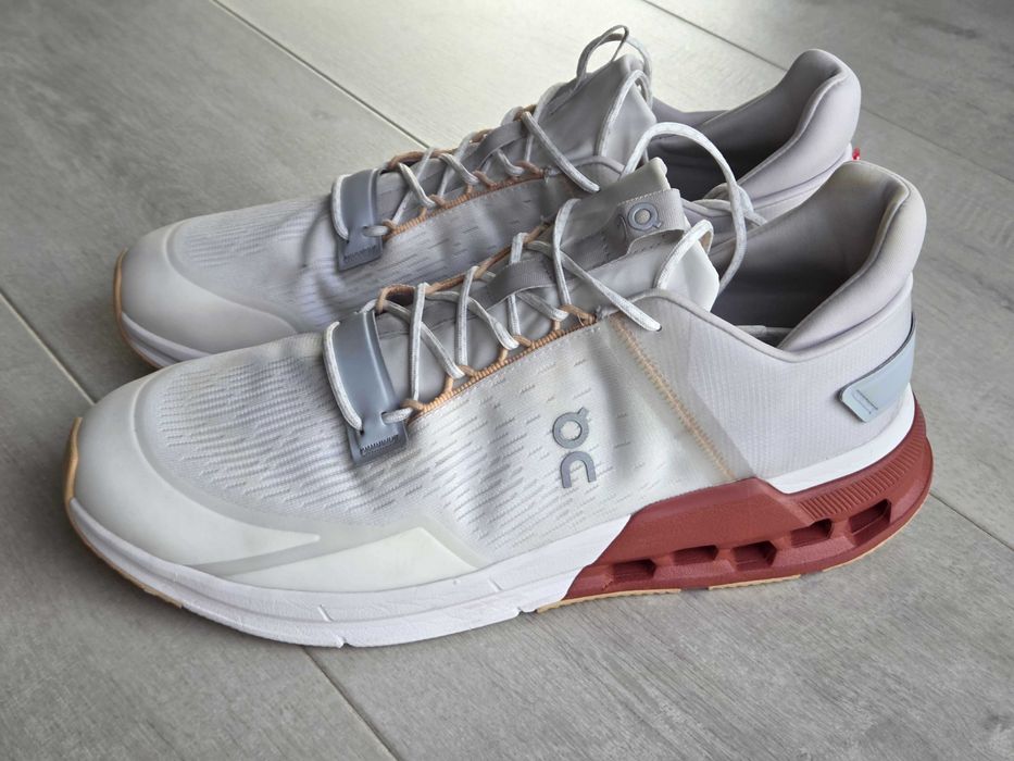 On runners - cloudnova flux rozm 46