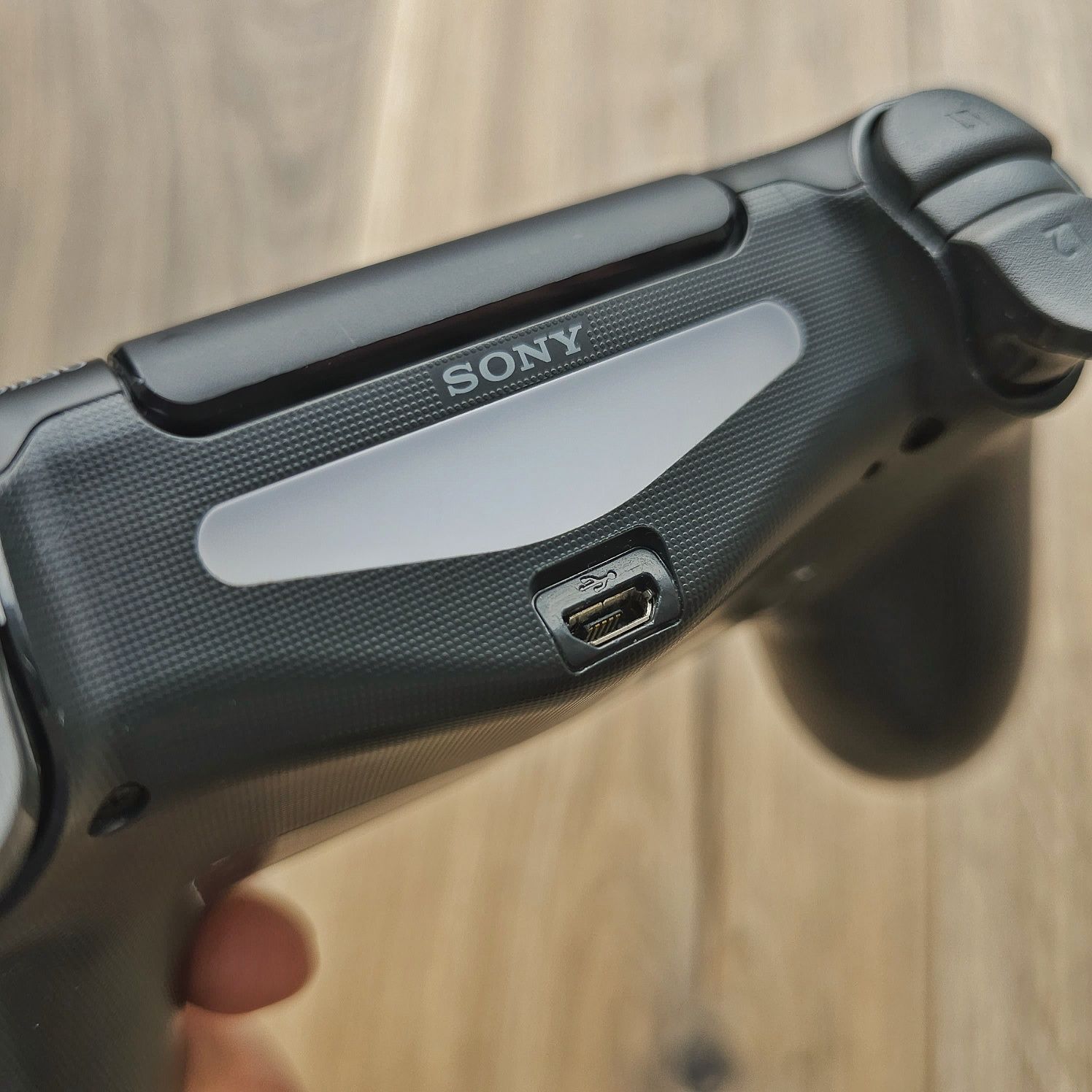 Sony Dualshock 4 V2 - PlayStation 4 [PS4]