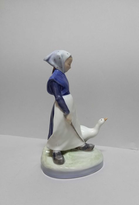 Gęsiarka, figurka Royal Copenhagen, proj. Ch.Thomsen 1965 r.