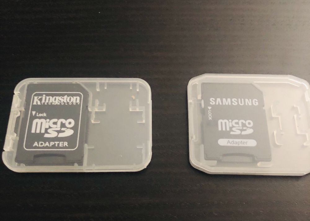 Adaptador Micro SD, marca Samsung e marca Kingston, 2€ cada
