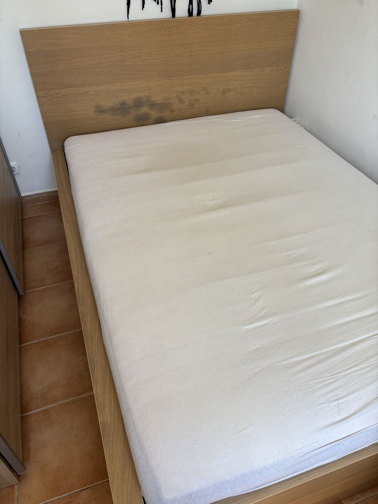 Cama Malm Carvalho