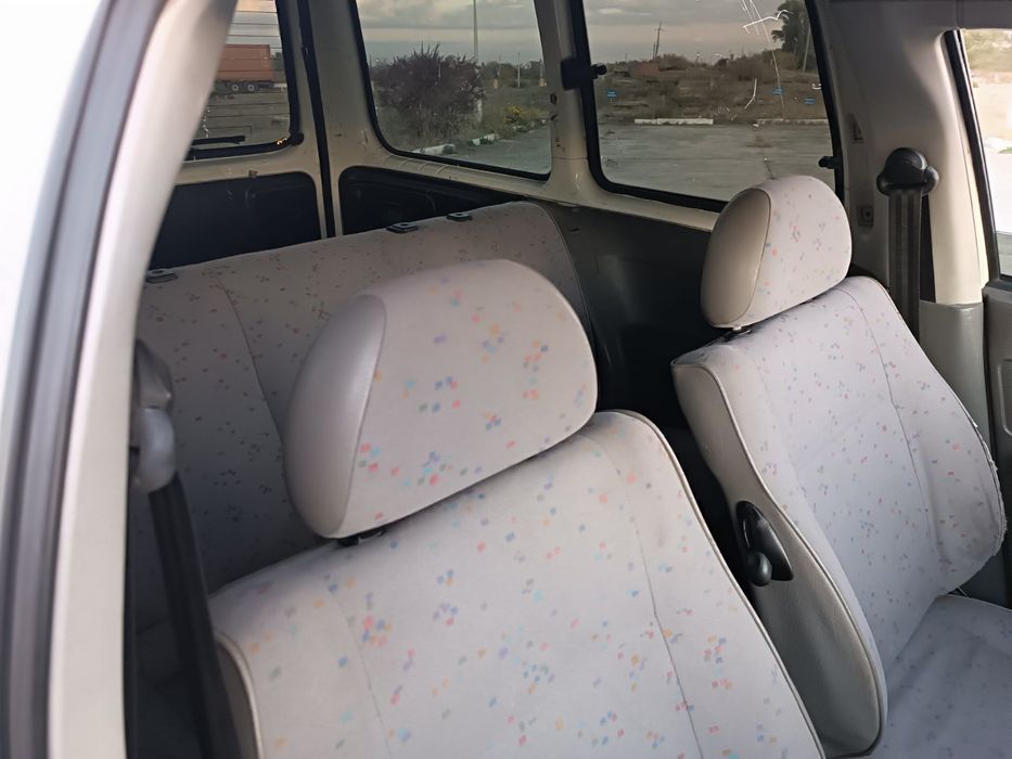 Продам фольвакген каддик . Строчно