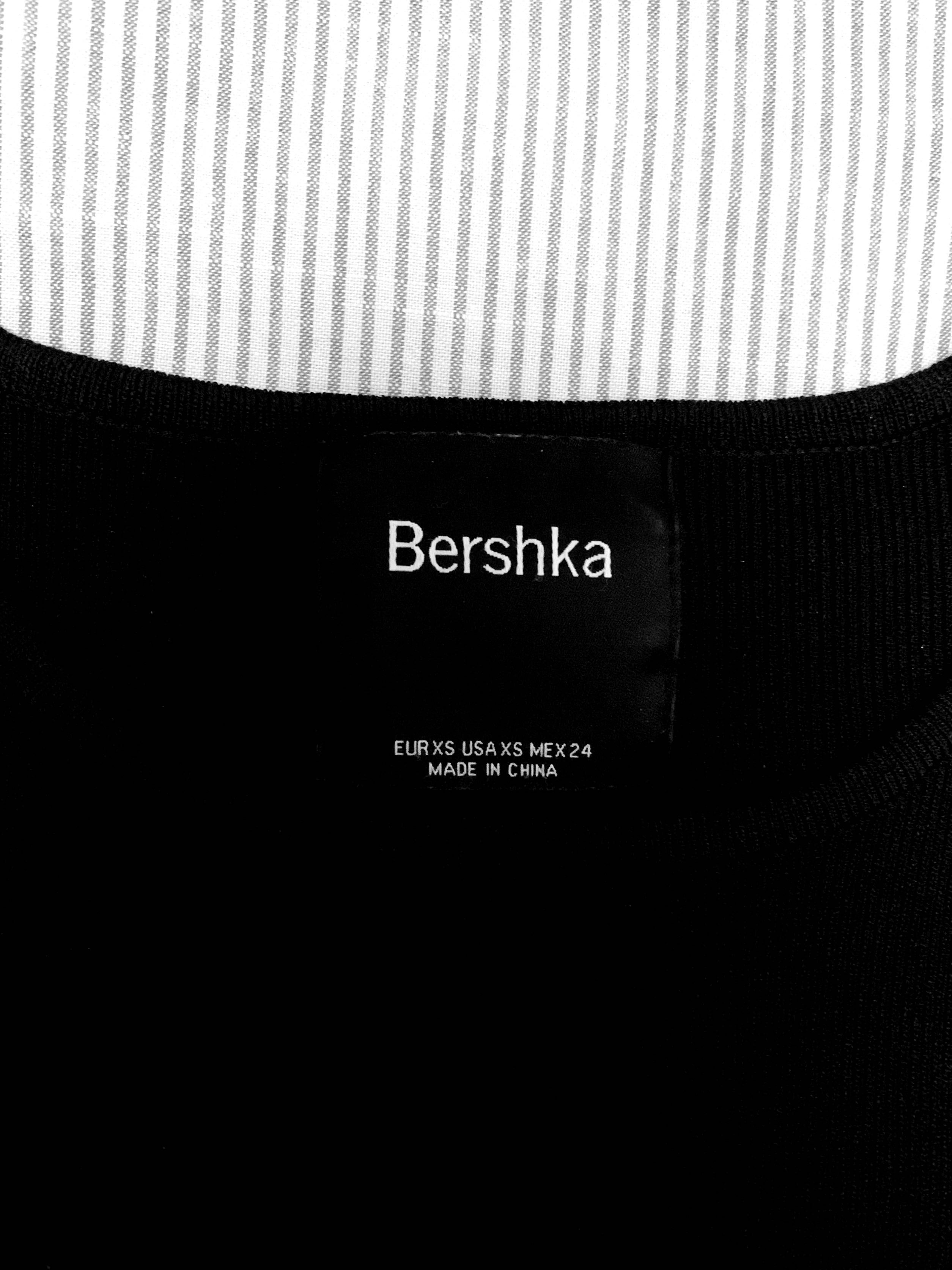 Koszulka Bershka z długim rękawem i odkrytymi plecami