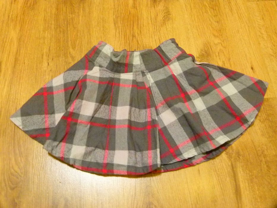 rozm 110 Okaïdi spódniczka w kratkę szara z zakładkami